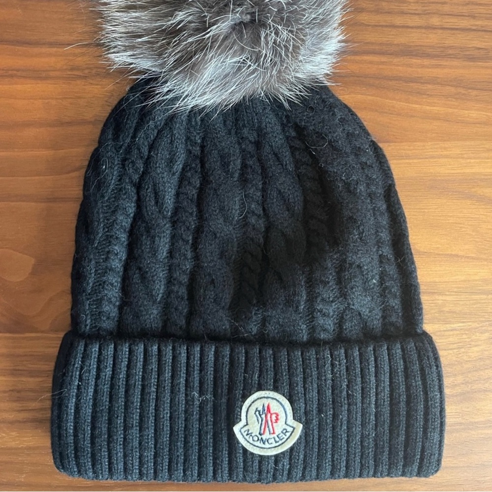 Beanie Moncler (Original Kids but fits Woman)